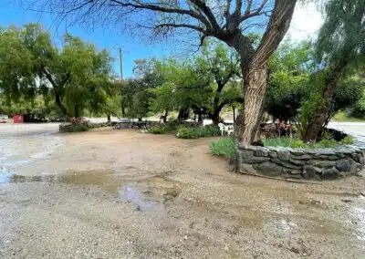 Sierra Pelona Motel - Outside 15