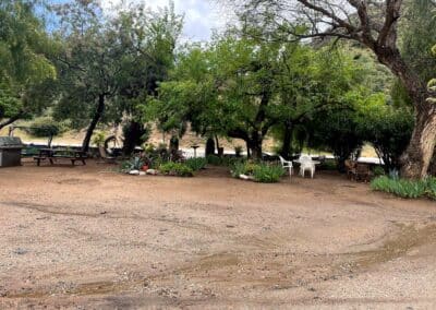 Sierra Pelona Motel - Outside 2