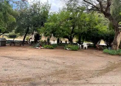 Sierra Pelona Motel - Outside 2