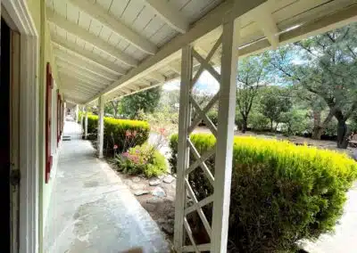 Sierra Pelona Motel - Outside 30