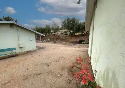 Sierra Pelona Motel - Outside 8