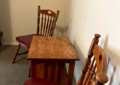 Sierra Pelona Motel - Table and Chairs